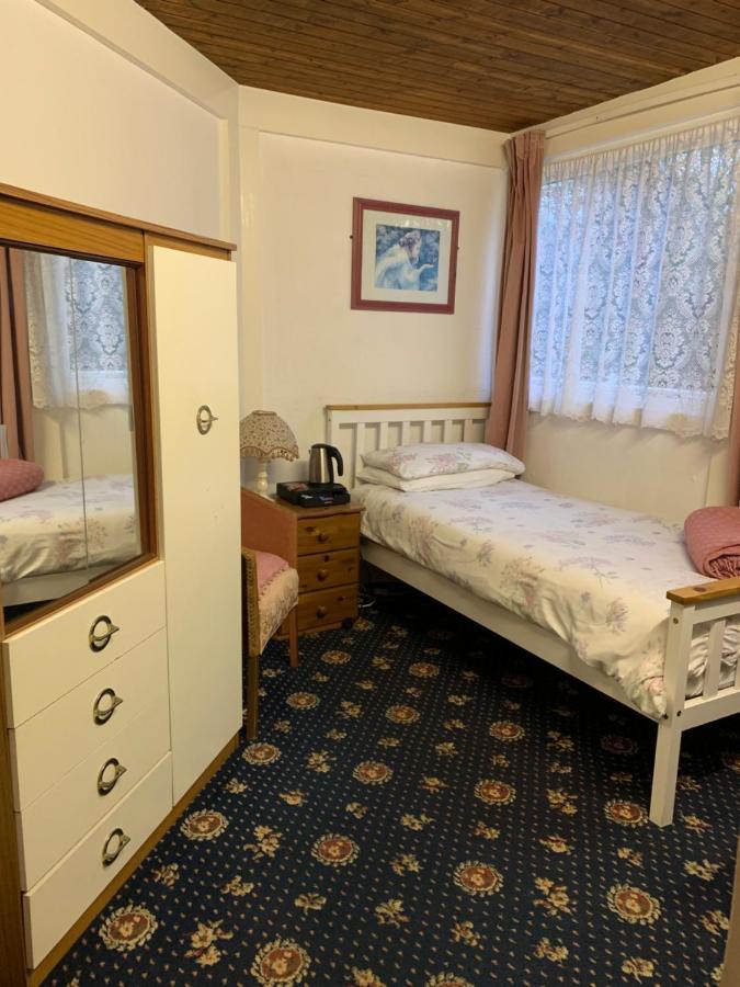 Hafan Y Coed - Haven Of Trees Bed & Breakfast Abercraf Exterior photo